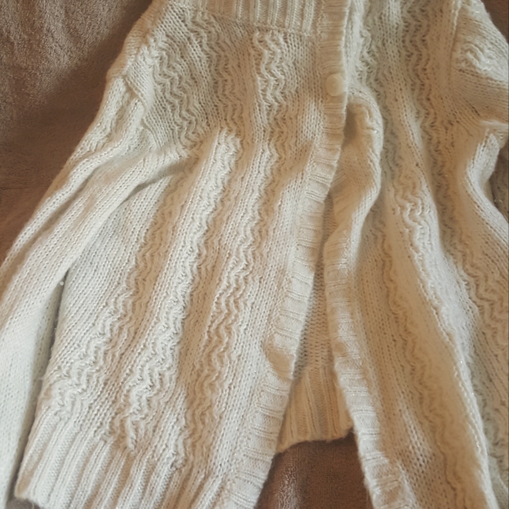 Beautiful ivory girls sweater with buttons